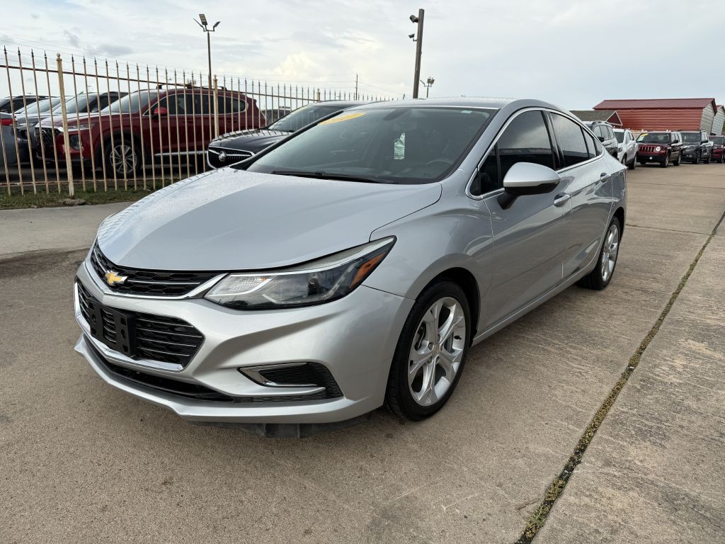 2017 Chevrolet Cruze Image 3