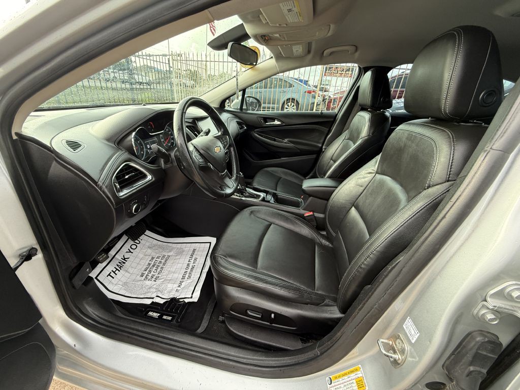 2017 Chevrolet Cruze Image 14