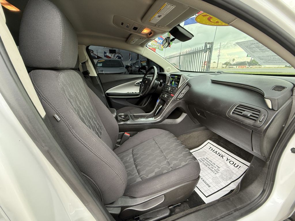 2015 Chevrolet Volt Image 9