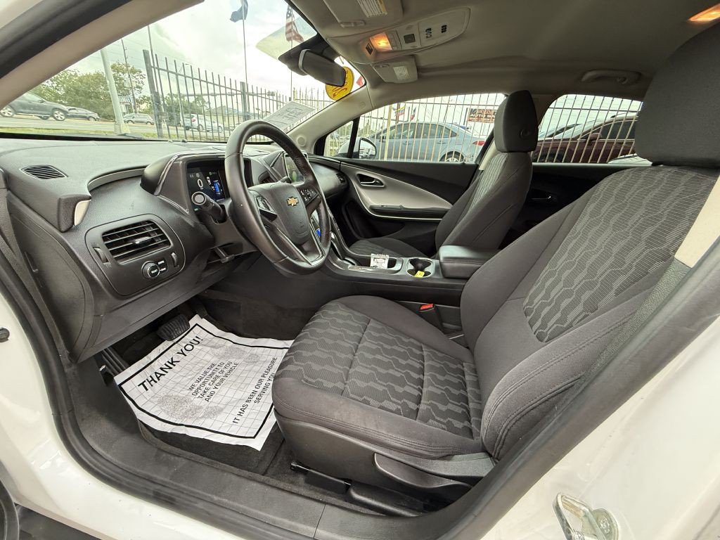 2015 Chevrolet Volt Image 14