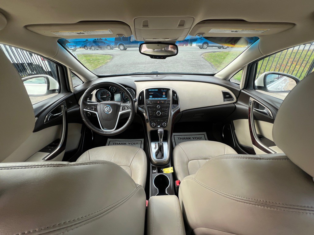 2012 Buick Verano Image 12