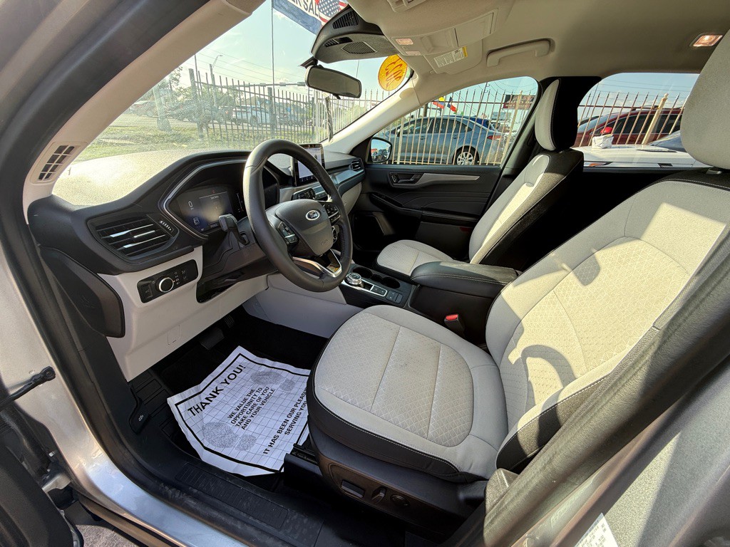 2023 Ford Escape Image 9