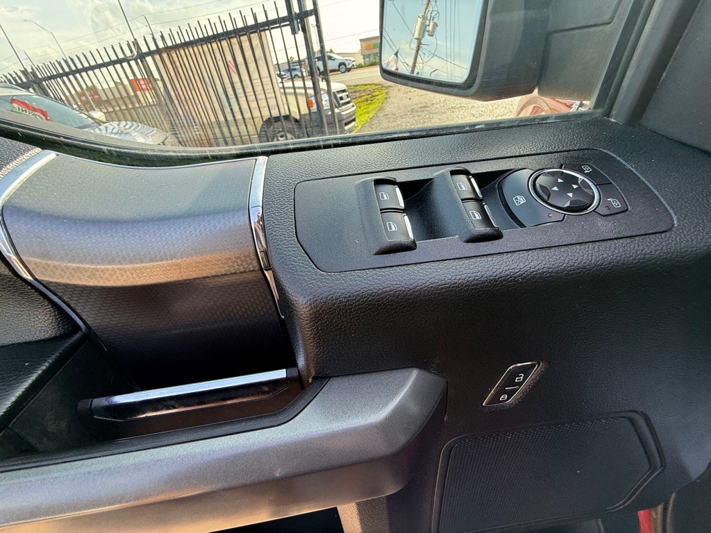 2016 Ford F-150 Image 14