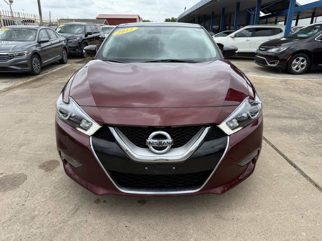 2017 Nissan Maxima Image 2