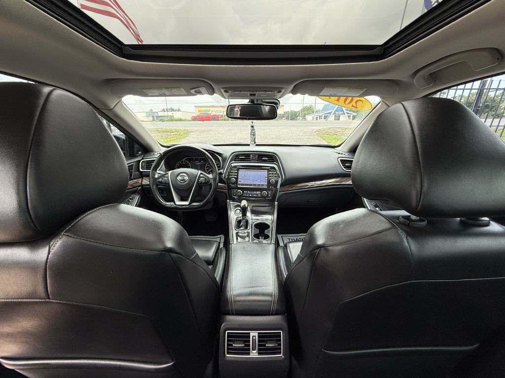 2017 Nissan Maxima Image 13