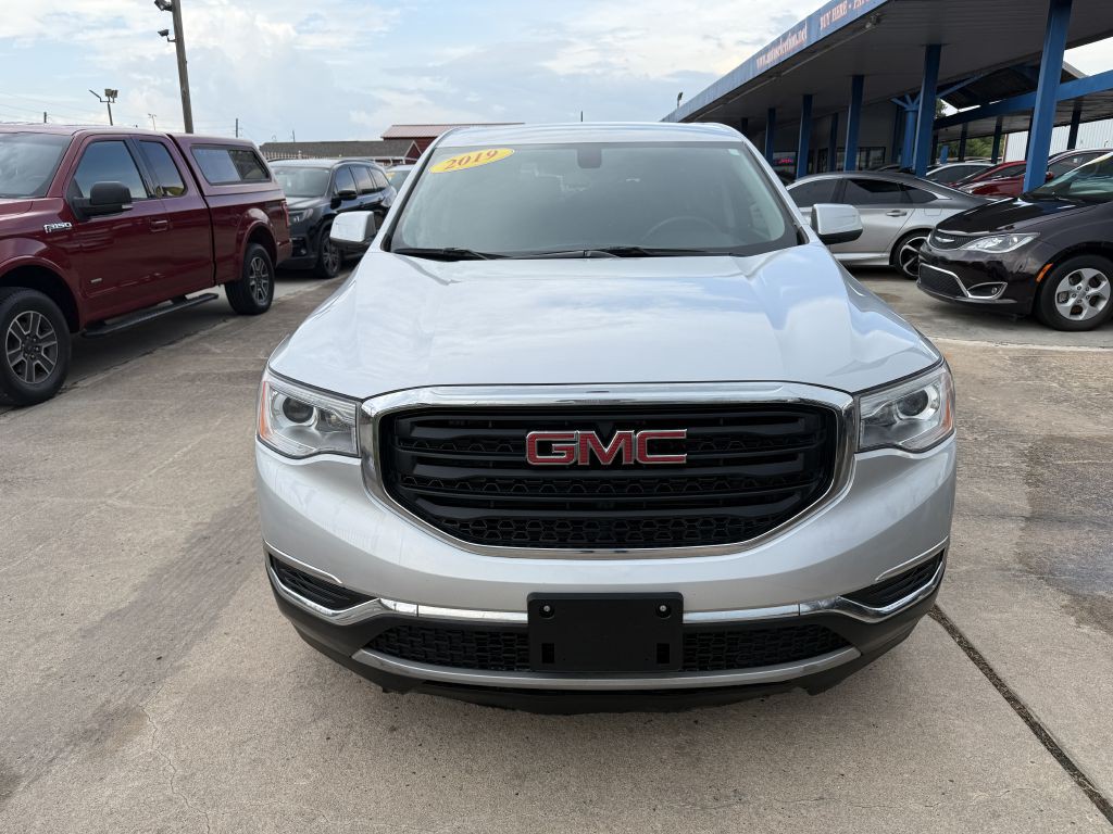 2019 GMC Acadia Image 2
