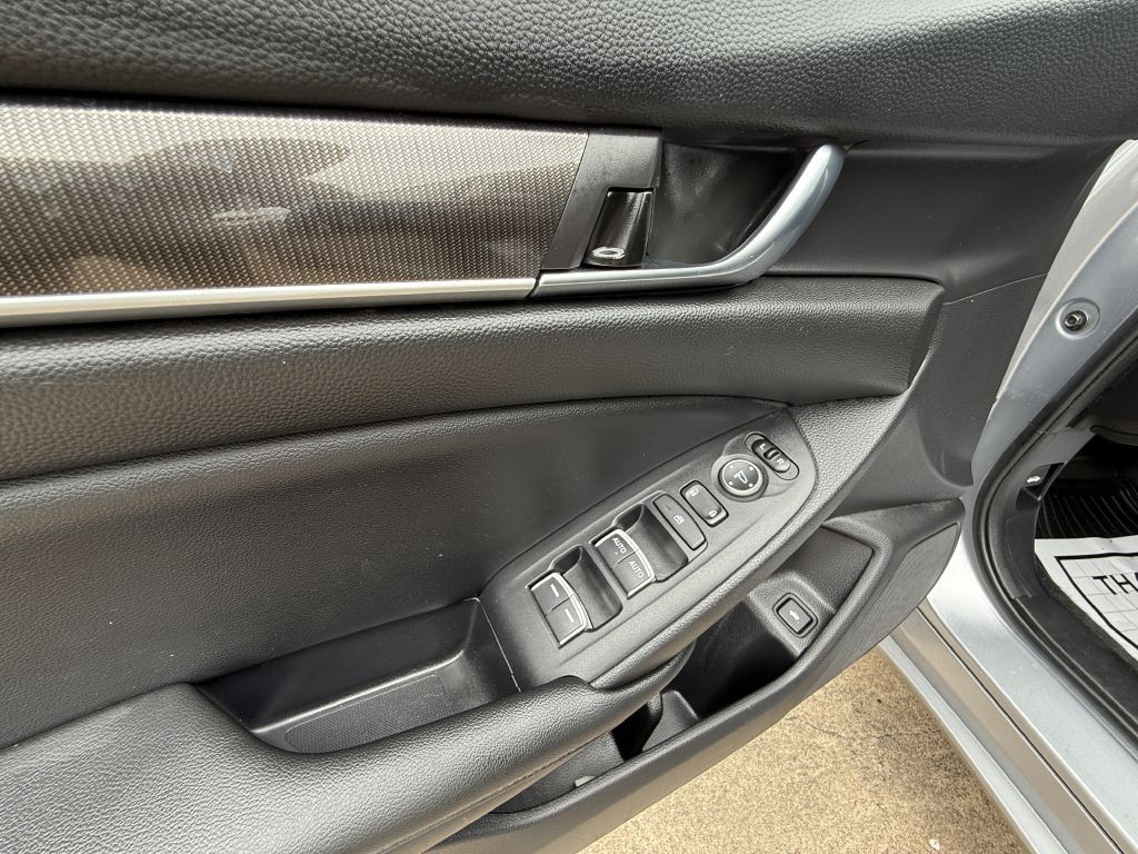 2022 Honda Accord Image 14
