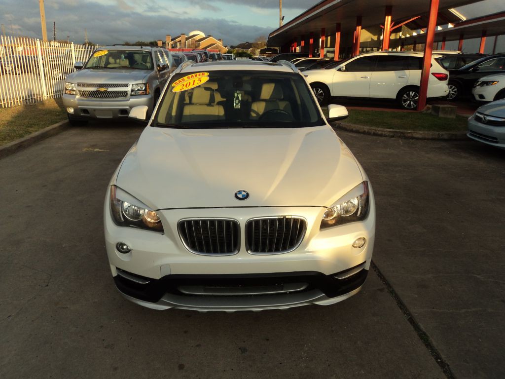 2015 BMW X1 Image 3