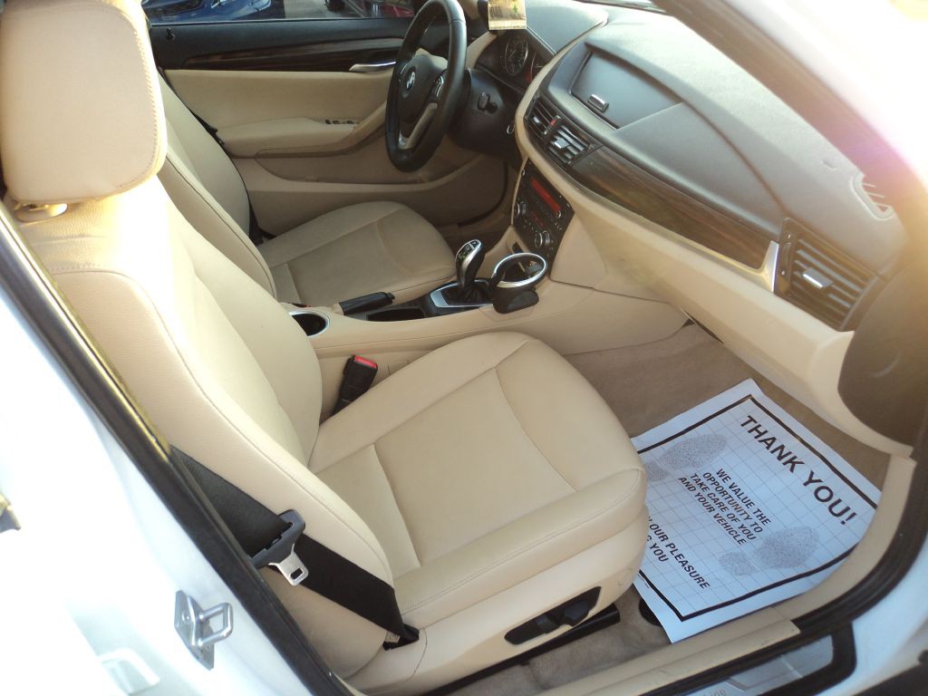 2015 BMW X1 Image 9