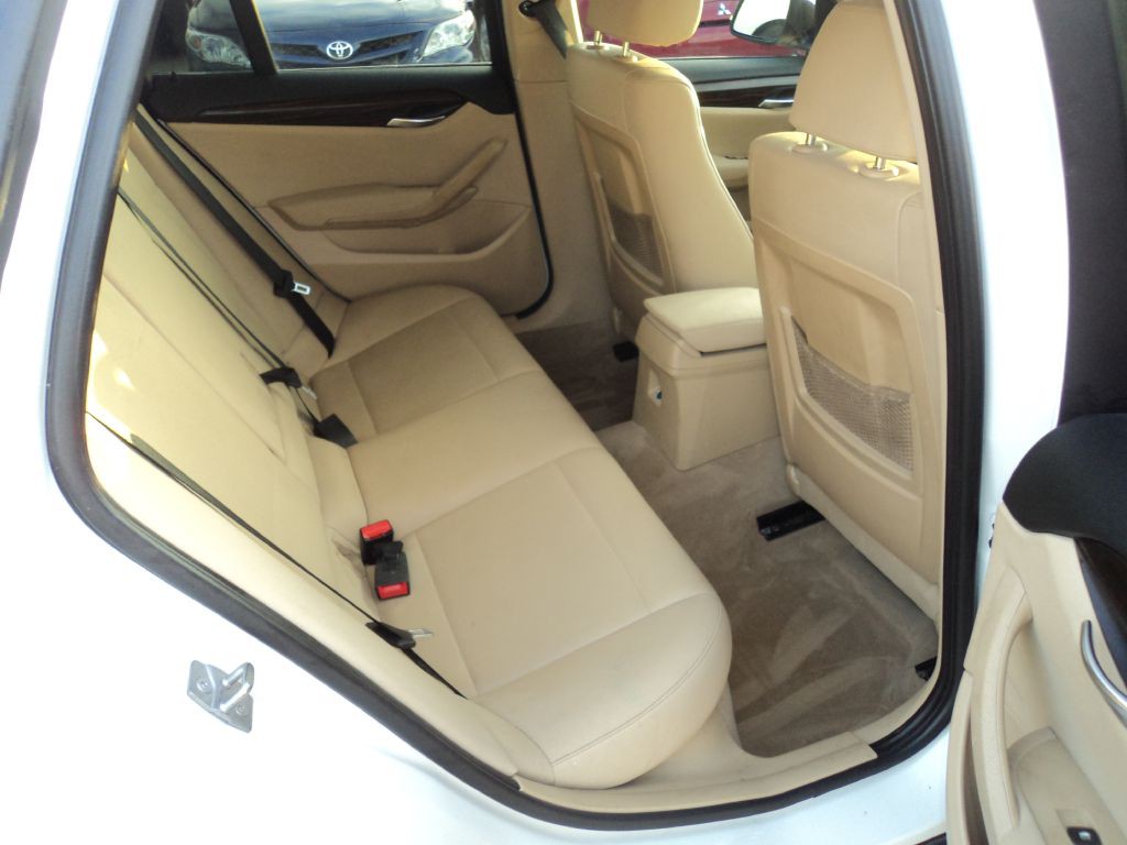 2015 BMW X1 Image 10