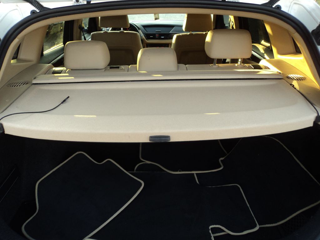 2015 BMW X1 Image 12