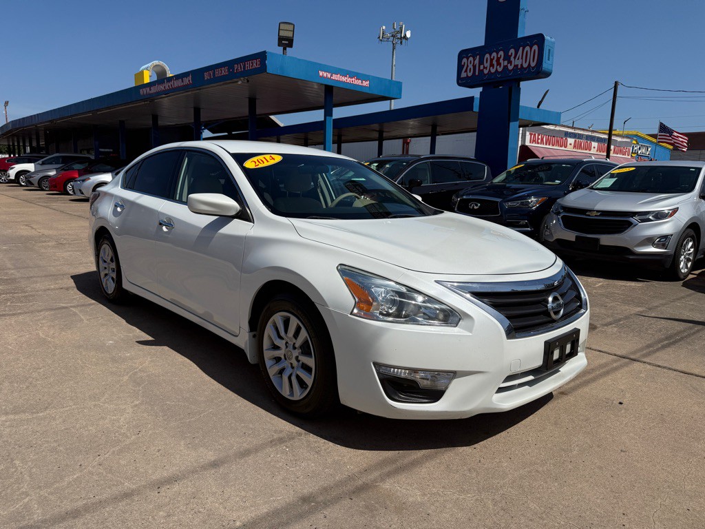 2014 Nissan Altima Image 1