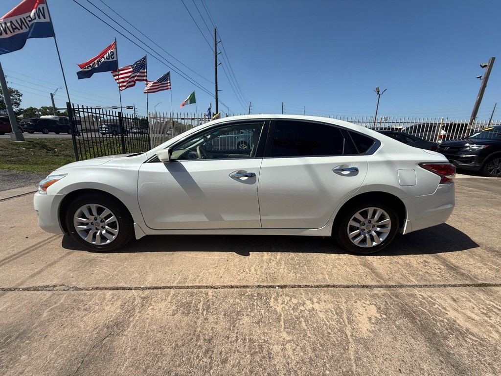 2014 Nissan Altima Image 4