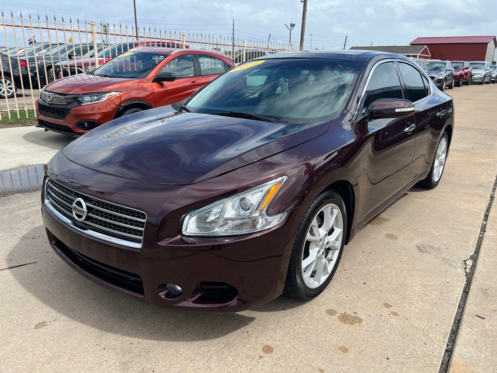 2014 Nissan Maxima Image 2