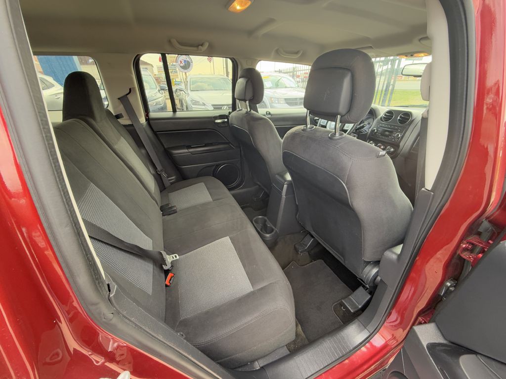 2016 Jeep Patriot Image 9