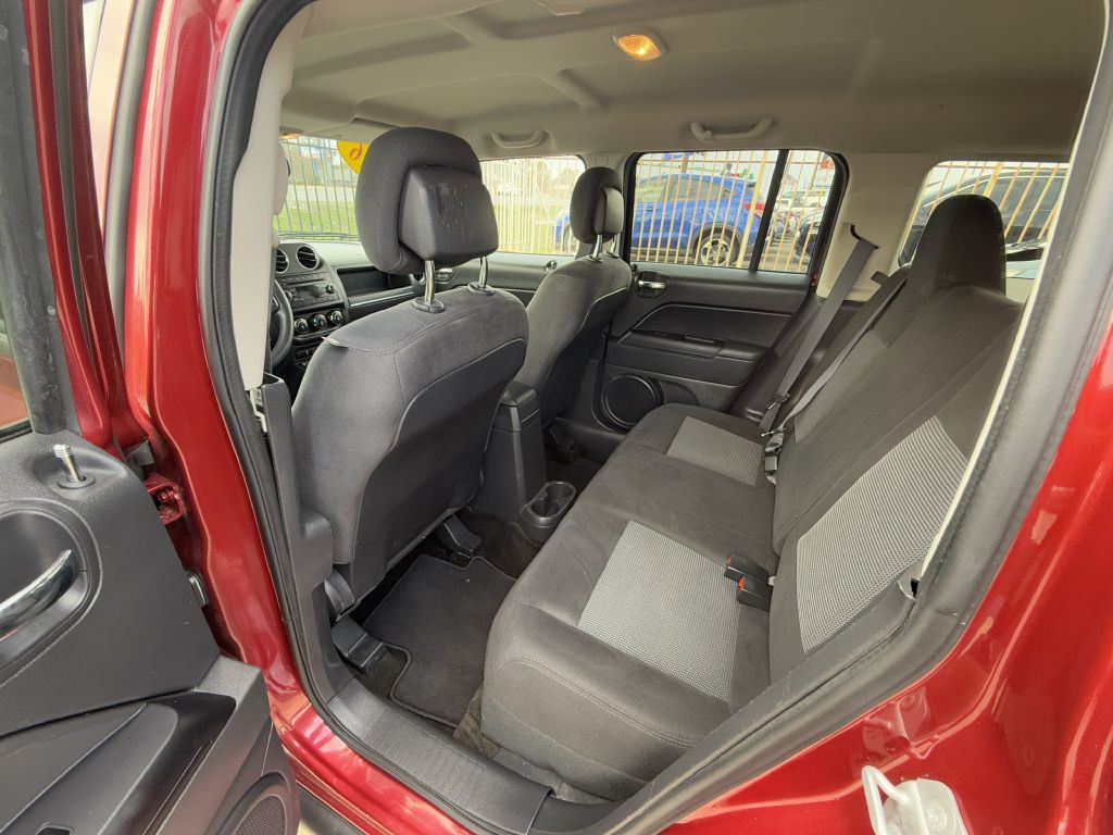 2016 Jeep Patriot Image 11