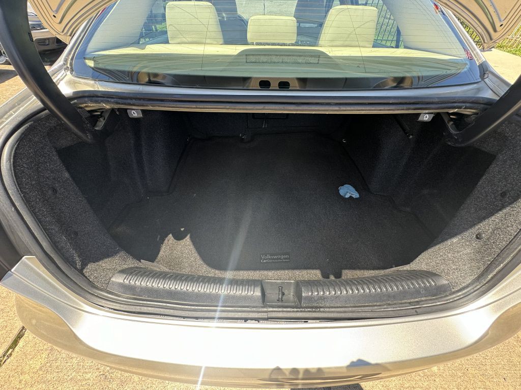 2014 Volkswagen Jetta Image 11