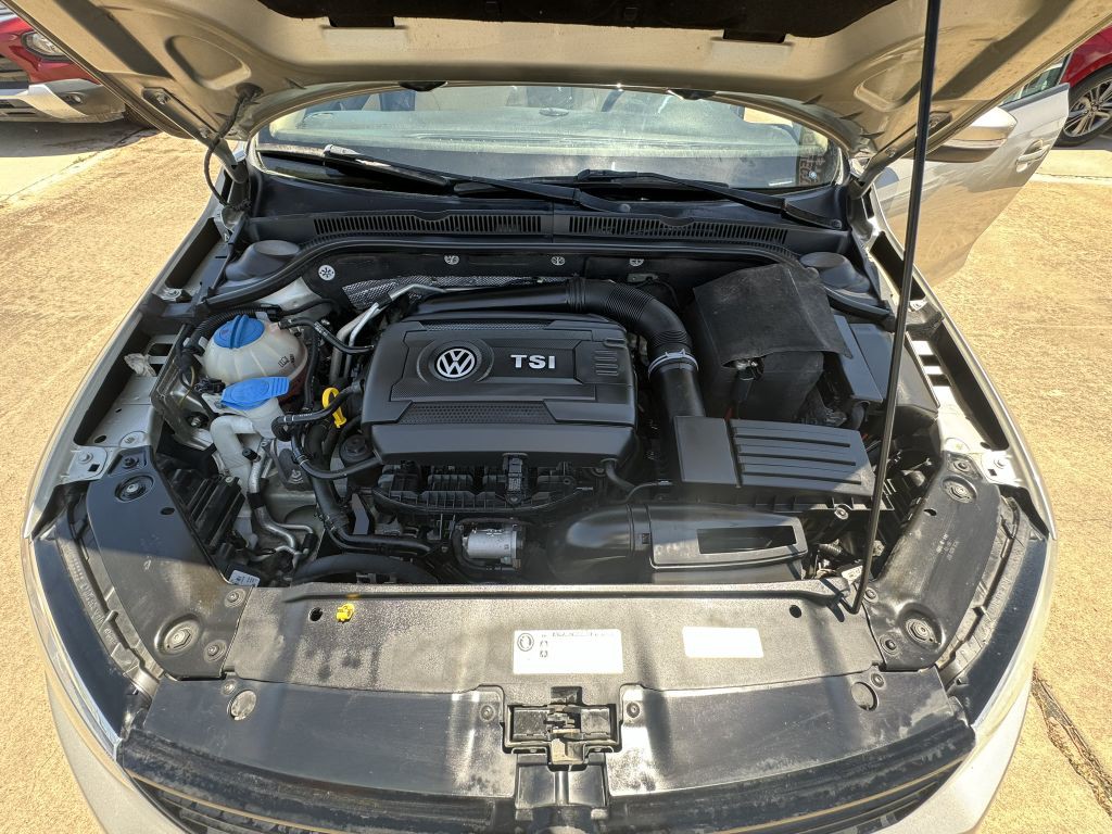 2014 Volkswagen Jetta Image 17