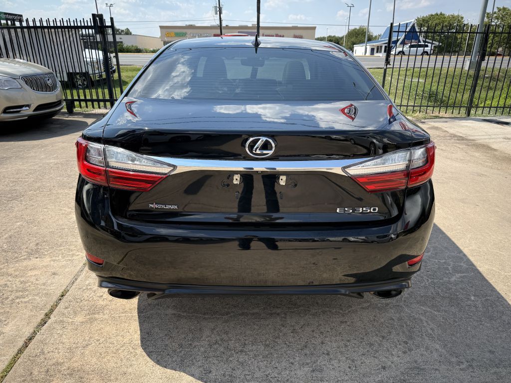 2018 Lexus ES Image 6