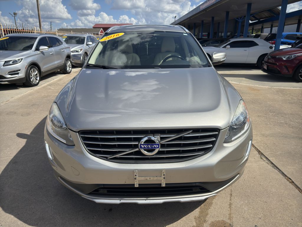 2016 Volvo XC60 Image 2