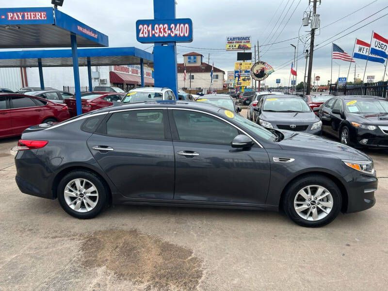 2018 Kia Optima Image 4
