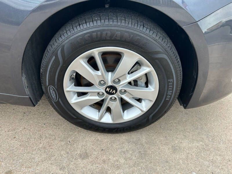 2018 Kia Optima Image 12