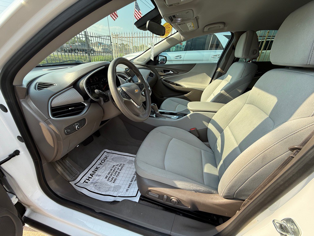 2020 Chevrolet Malibu Image 14