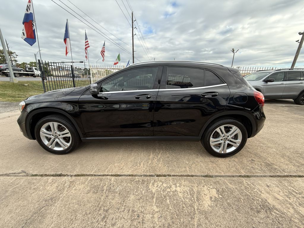 2020 Mercedes-Benz GLA-Class Image 4