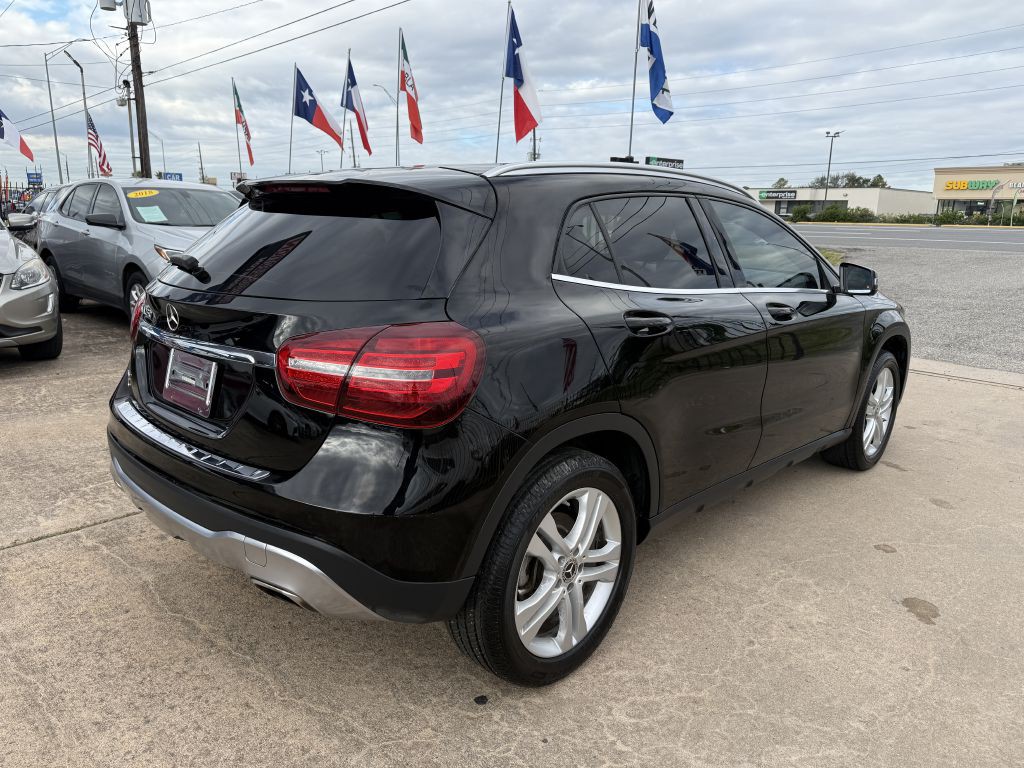 2020 Mercedes-Benz GLA-Class Image 7