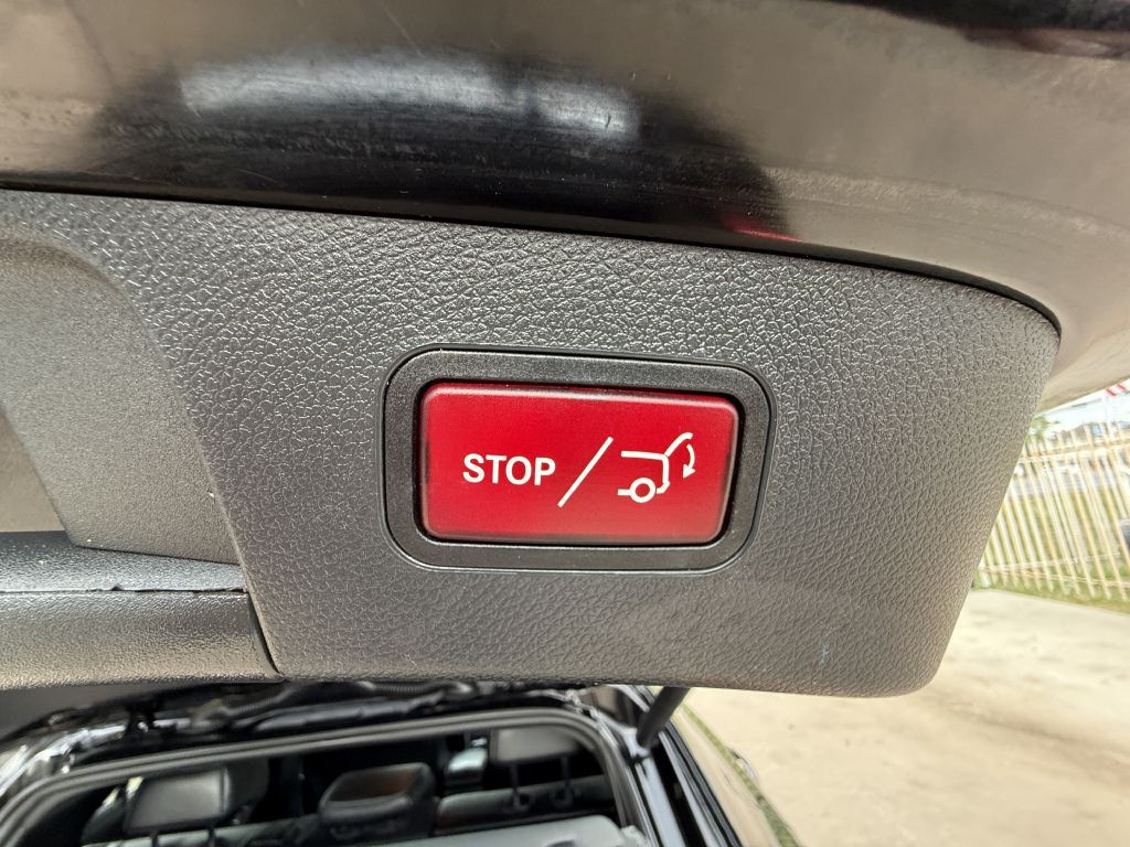 2020 Mercedes-Benz GLA-Class Image 12