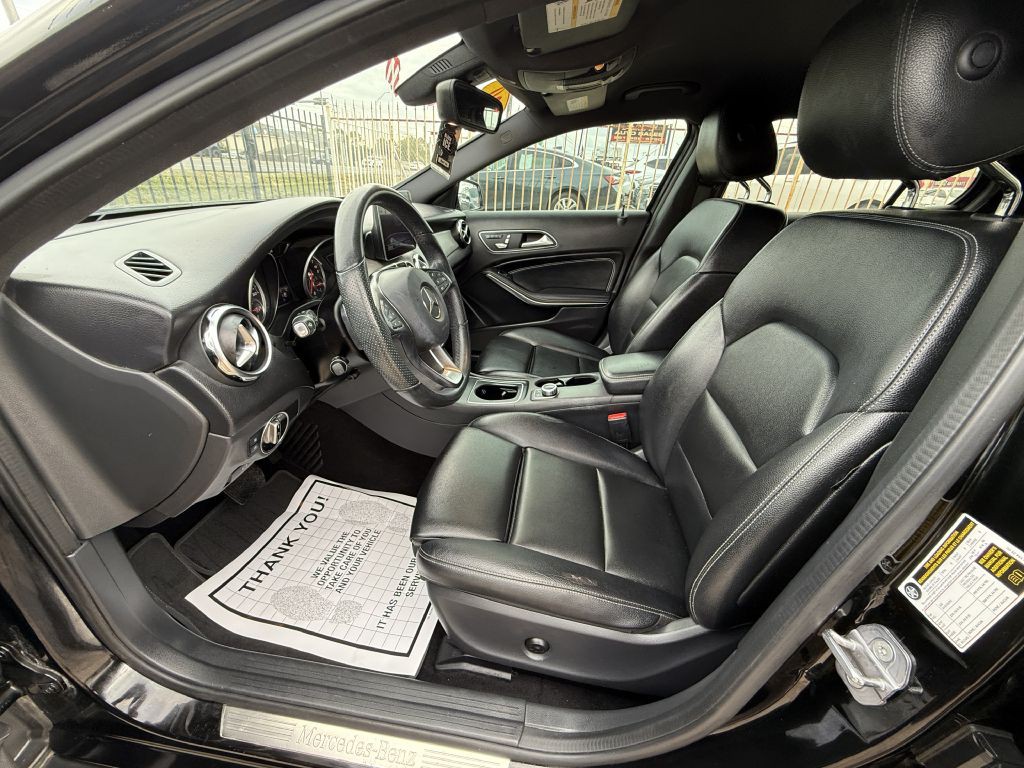 2020 Mercedes-Benz GLA-Class Image 15