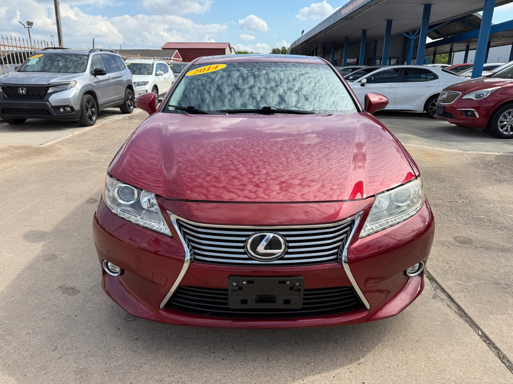 2014 Lexus ES Image 3