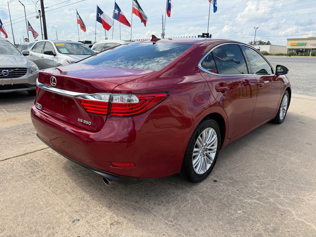 2014 Lexus ES Image 7