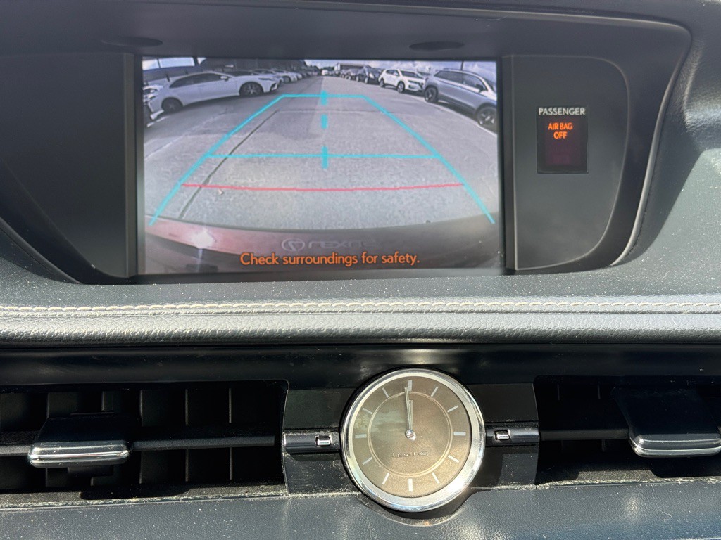 2014 Lexus ES Image 19