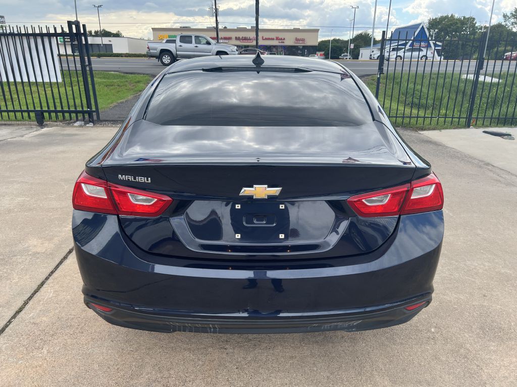 2017 Chevrolet Malibu Image 6