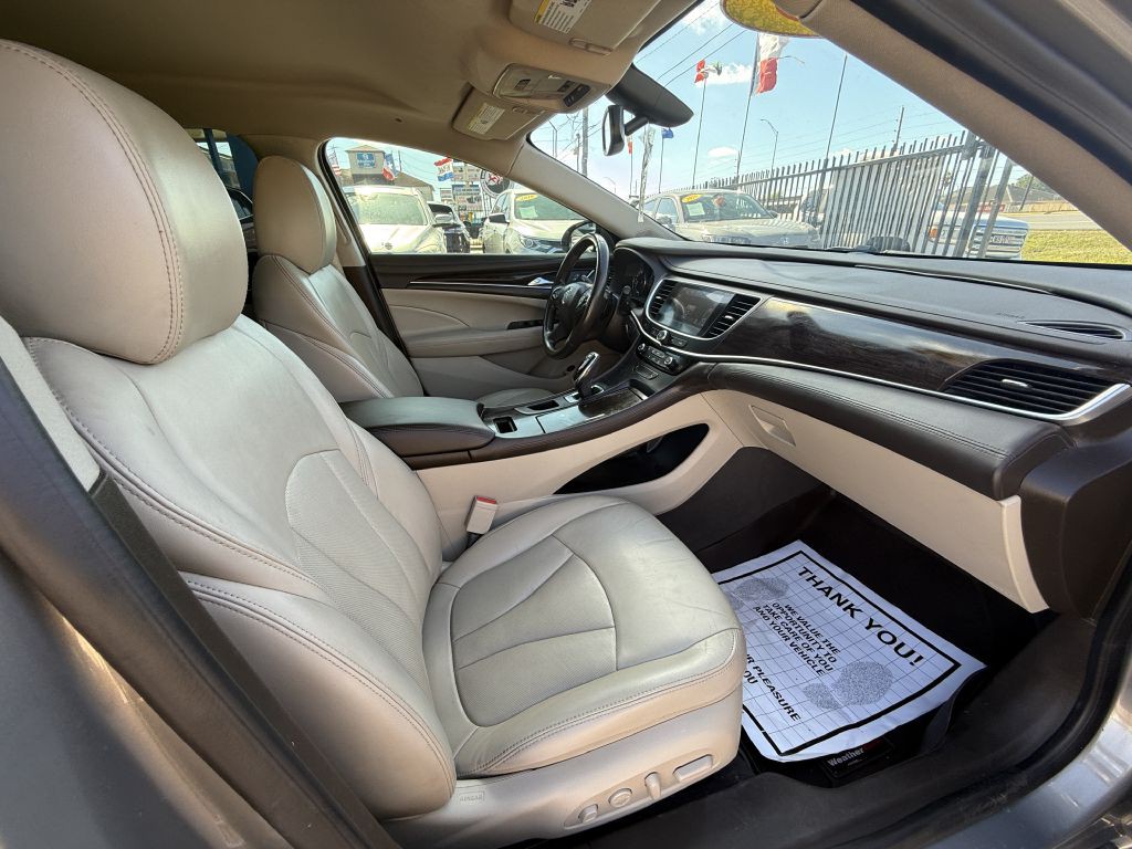 2018 Buick Lacrosse Image 9
