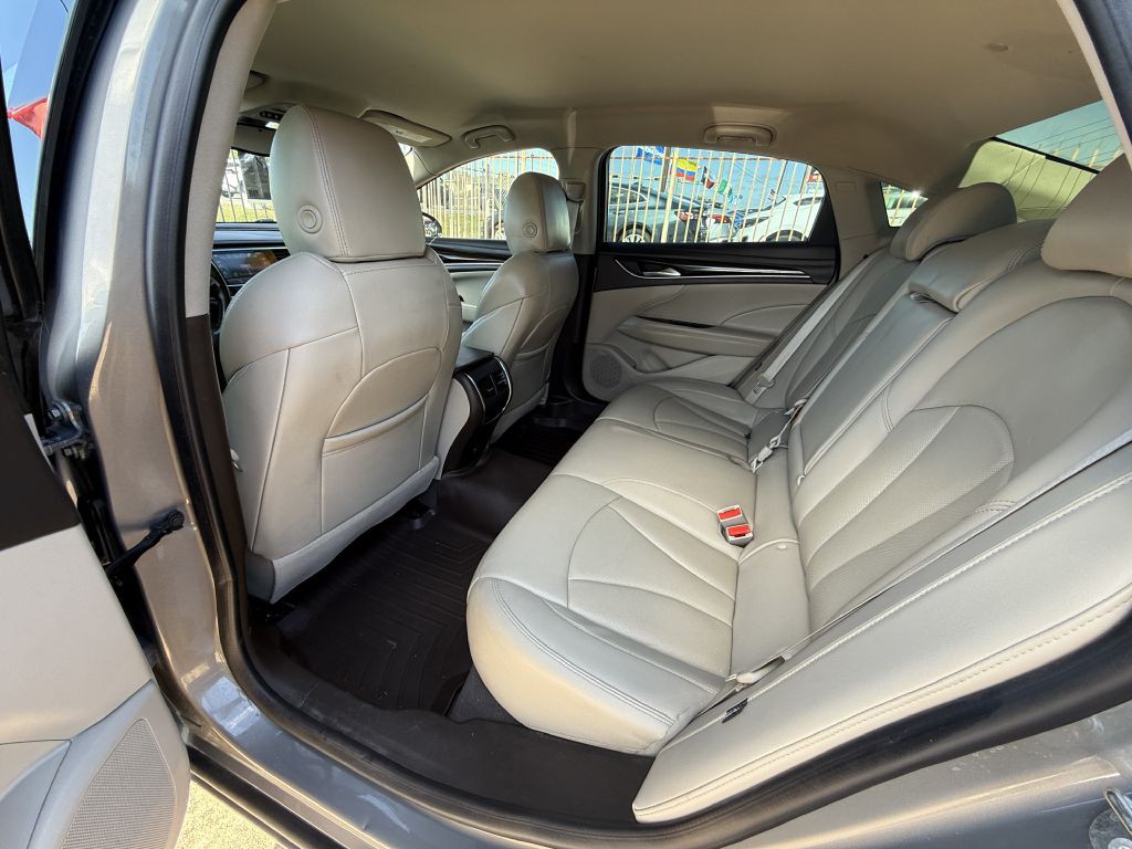 2018 Buick Lacrosse Image 12