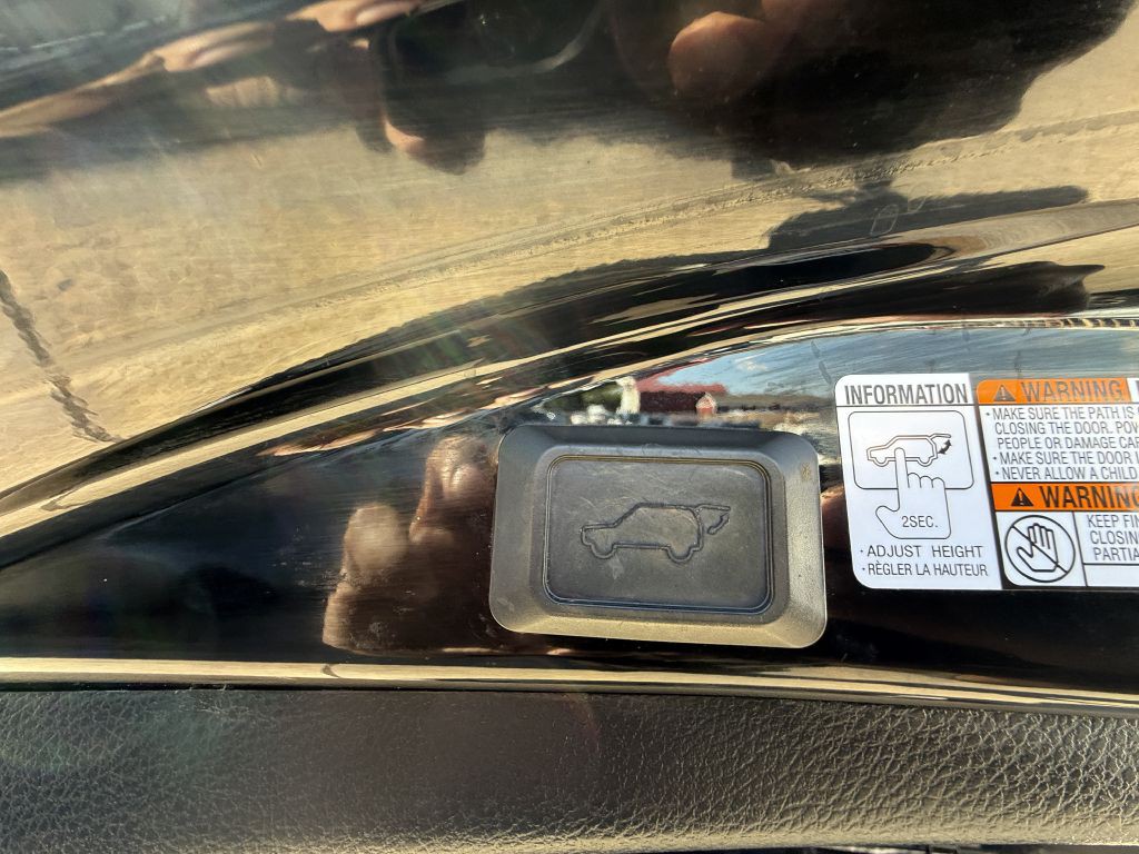 2015 Toyota Rav4 Image 12