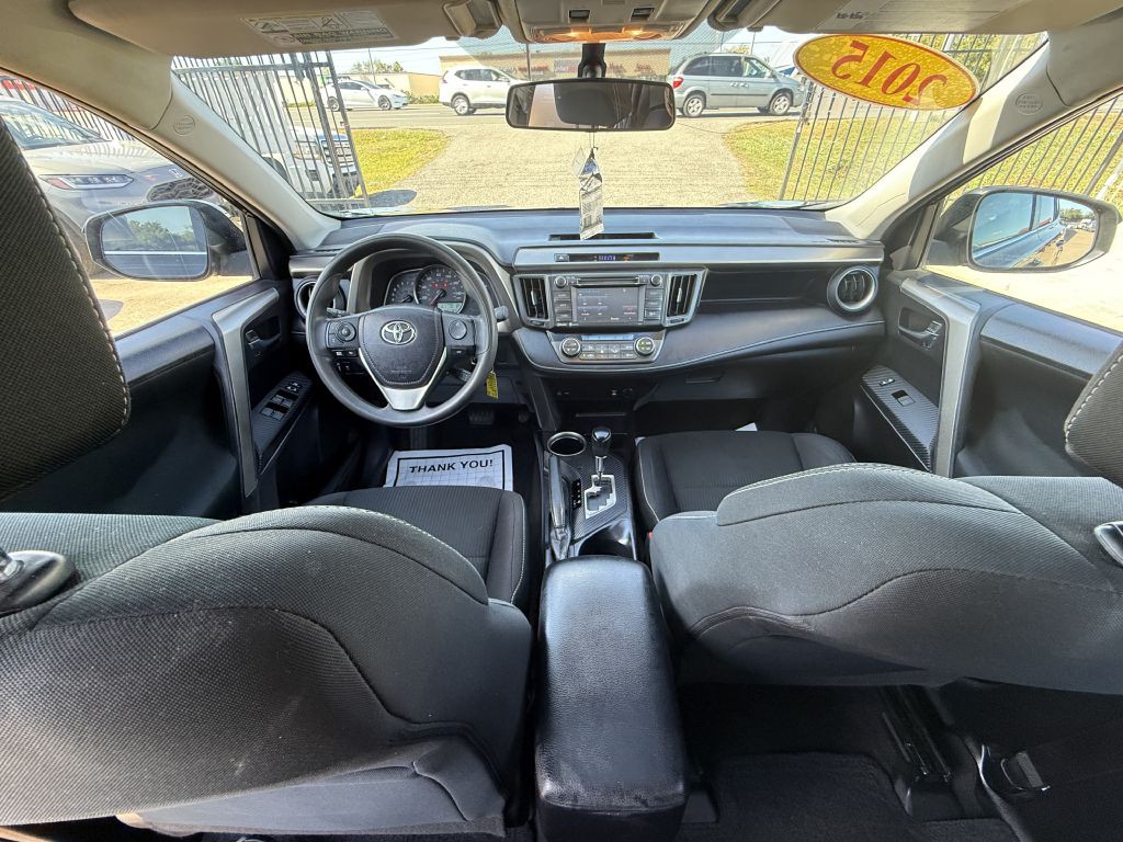 2015 Toyota Rav4 Image 14