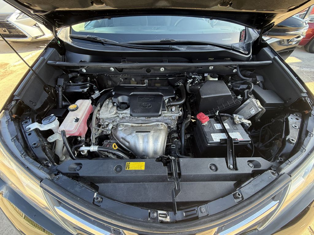 2015 Toyota Rav4 Image 18