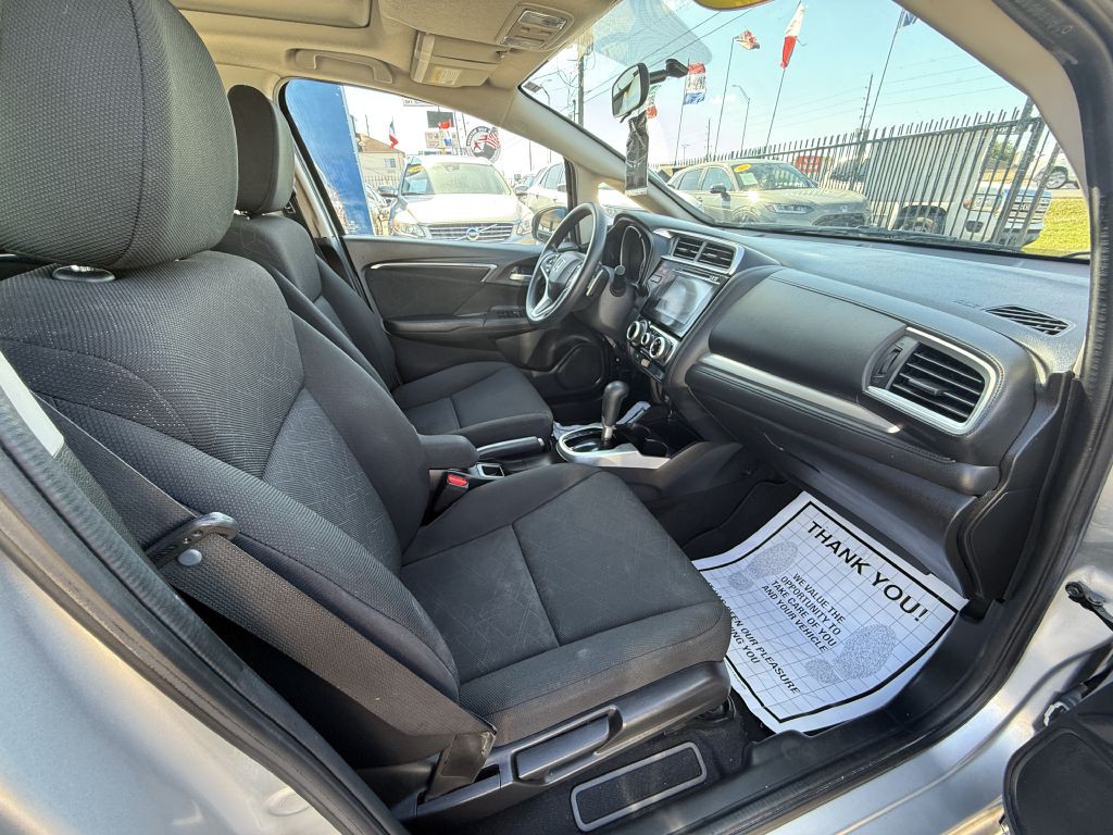 2016 Honda Fit Image 9