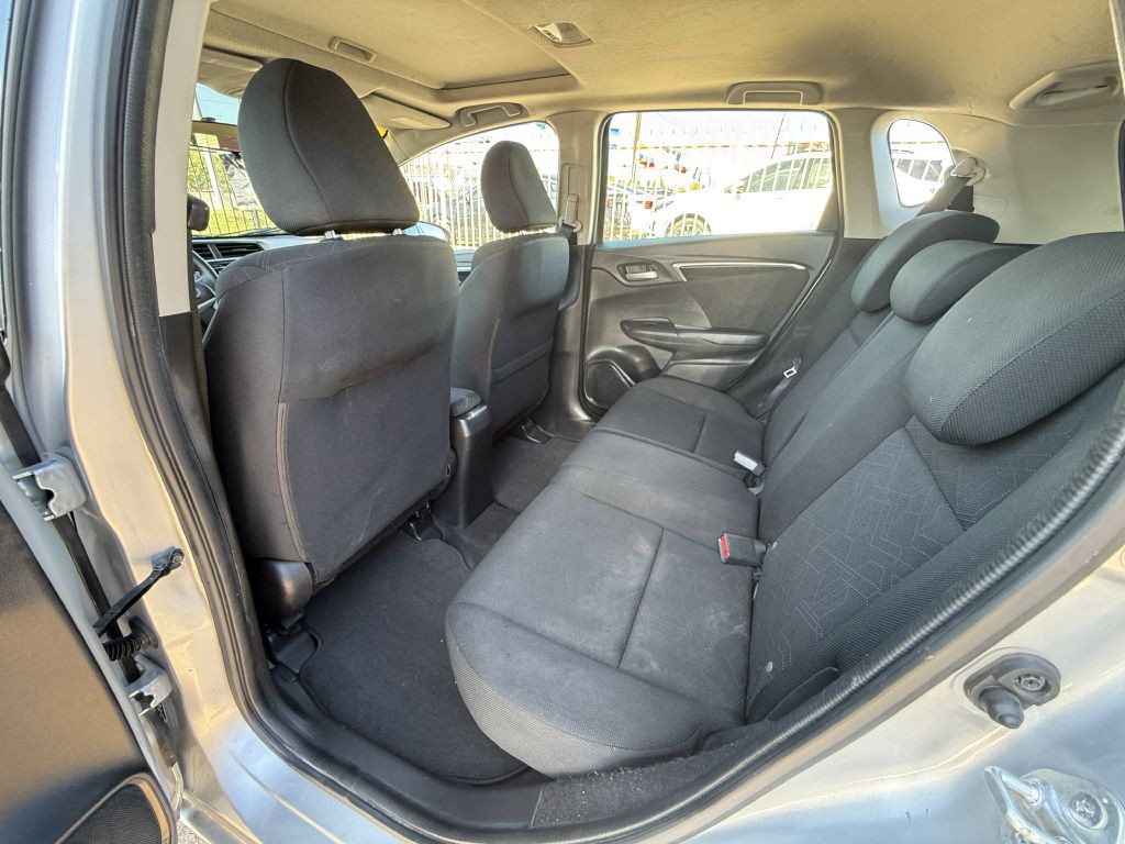 2016 Honda Fit Image 12