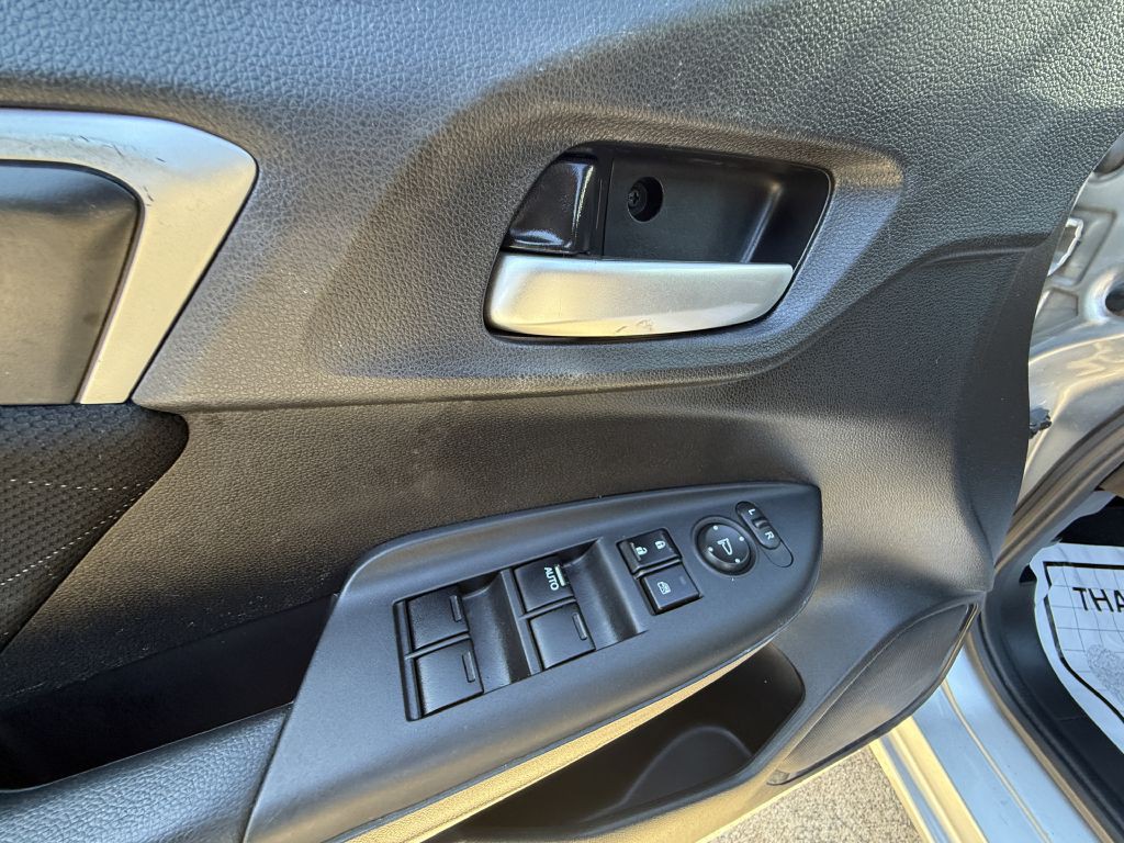 2016 Honda Fit Image 15