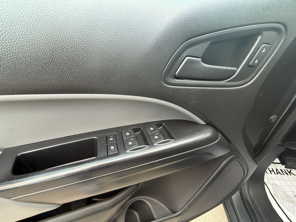 2016 Chevrolet Colorado Image 15