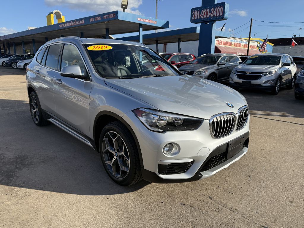 2019 BMW X1 Image 1