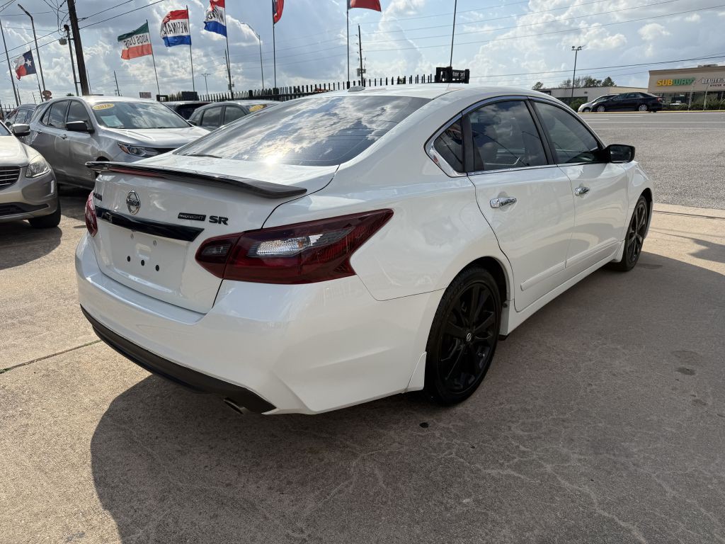 2018 Nissan Altima Image 7
