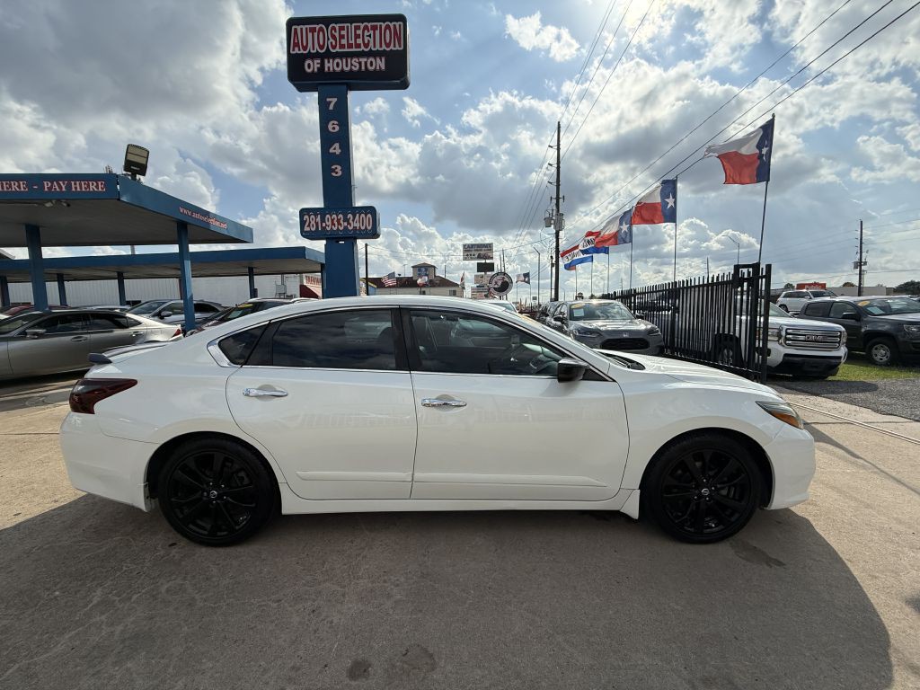 2018 Nissan Altima Image 8