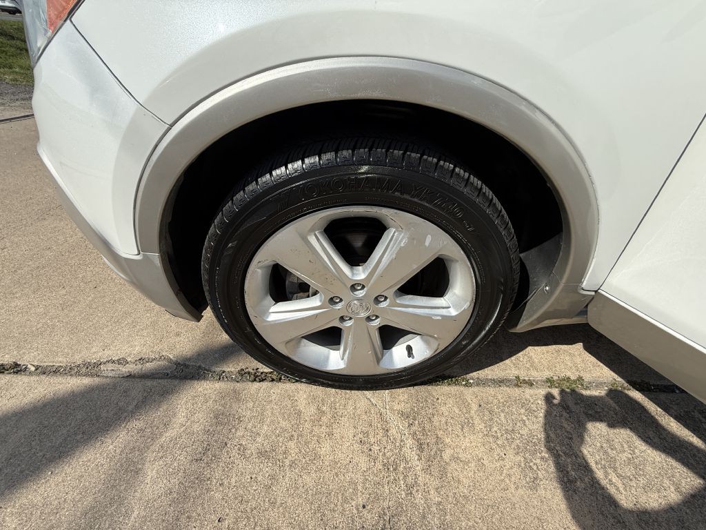 2015 Buick Enclave Image 16