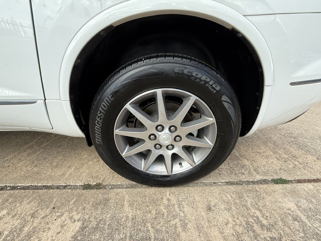 2017 Buick Enclave Image 17