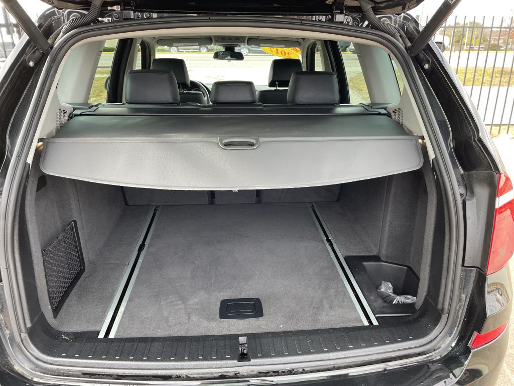 2017 BMW X3 Image 11
